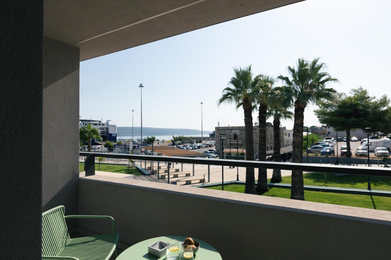 Souda Plaza Collection Hotell Eksteriør bilde